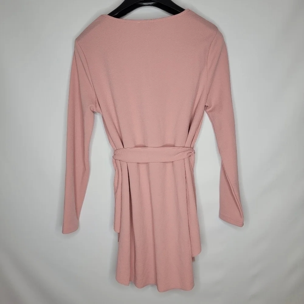 SHEIN Self Belted Dip Hem Top - Picture 13 of 15